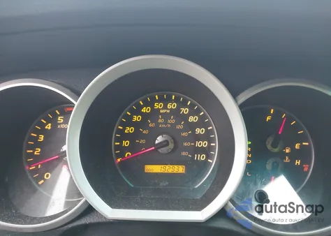 2008 Toyota 4Runner Limited V6 z USA, uszkodzony, nr VIN JTEBU17R68K033006